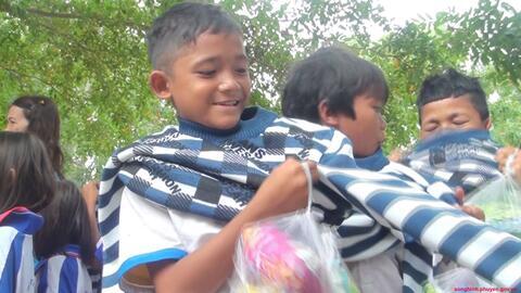 Tặng 110 suất quà tết cho người DTTS trên địa bàn huyện Sông Hinh