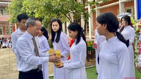 Trường Trung học Phổ thông Nguyễn Du khai giảng năm học mới 2025 – 2026