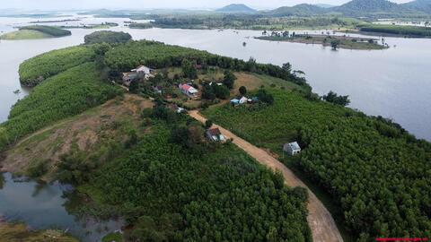 Các xã: Sông Hinh, Ea Ly, Ea Bá, Đức Bình thuộc xã khu vực III (đặc biệt khó khăn)