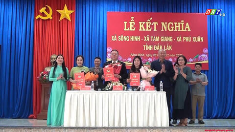 Ba xã Sông Hinh – Tam Giang – Phú Xuân ký kết nghĩa, tăng cường đoàn kết cùng phát triển 📷