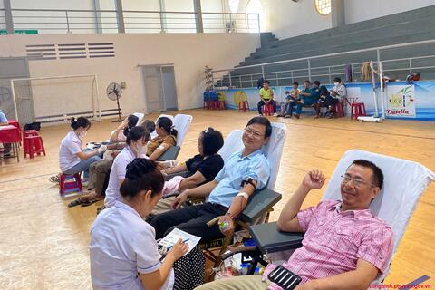 Hiến máu tình nguyện- Nghĩa cử cao đẹp